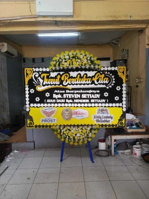 Papan Bunga di Modernland