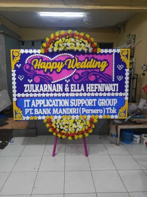 Papan Bunga di Modernland